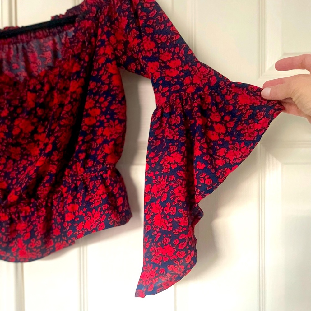 Express Blouse - Picture 2 of 3